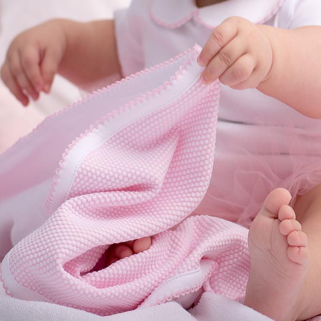 Pink best sale bubble blanket